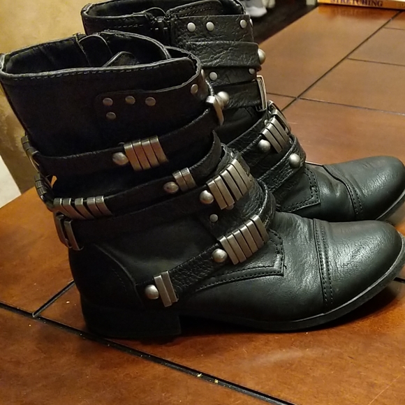 lei sneaker fashion boots